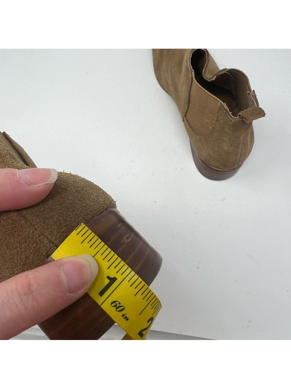 GAP Size 6.5 Tobacco Geuine Suede Chelsea Low Heel Boots Booties - Picture 6 of 12